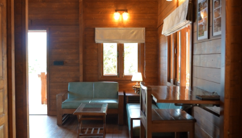 C9338.00_04_02_22.Still025