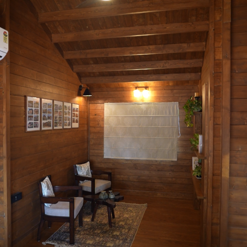 C9338.00_05_06_96.Still033